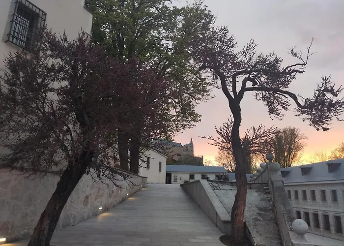 Casa De La Moneda 3*