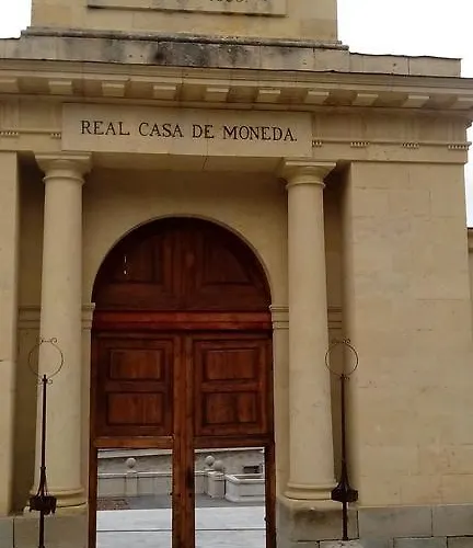 Casa De La Moneda 3*